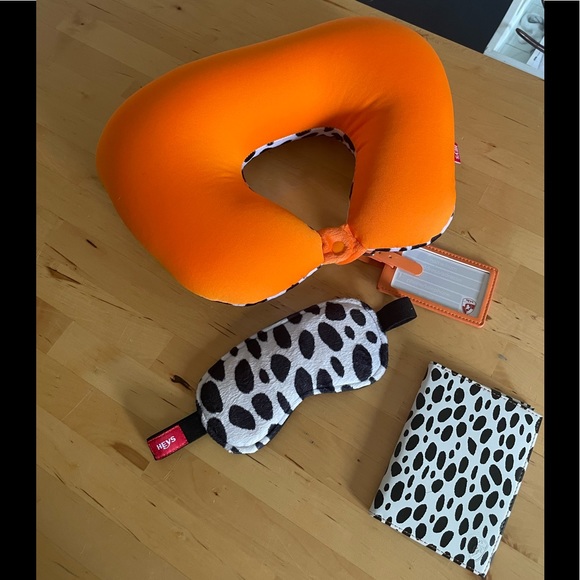 Heys travel essential set - Picture 3 of 3
